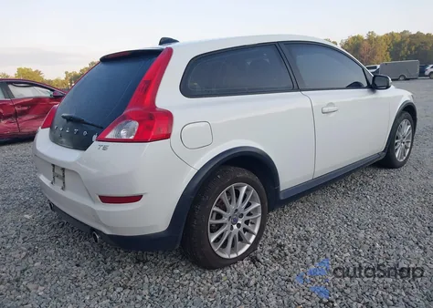 2011 Volvo C30 T5 from USA, damaged, VIN YV1672MK7B2235476